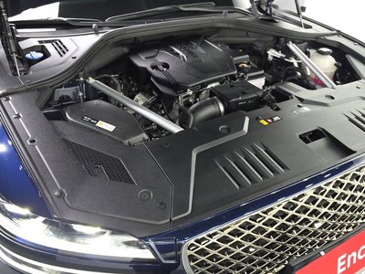 2022 Genesis GV70 photo 7
