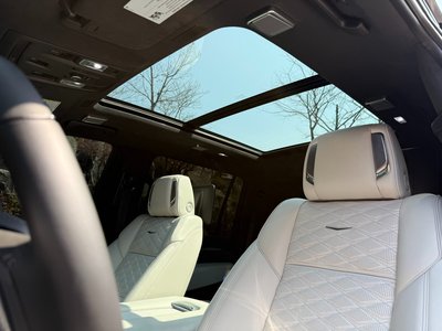 CADILLAC ESCALADE - 10