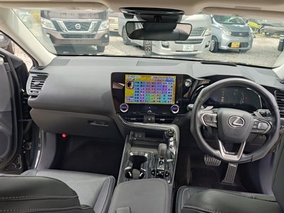 2023 Lexus NX — миниатюра 12