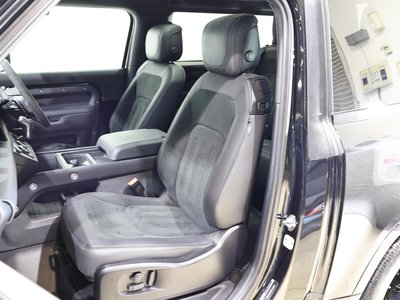 LAND ROVER DEFENDER - 3