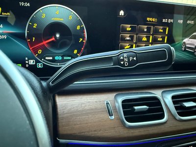 MERCEDES-BENZ GLE - 9