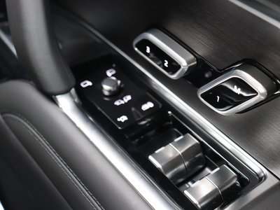 2025 LAND Rover RANGE ROVER — миниатюра 18