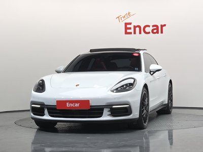 PORSCHE PANAMERA - 2