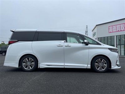 2024 Toyota ALPHARD photo 4