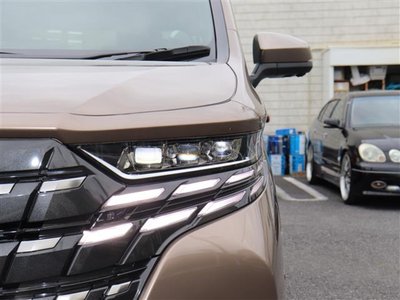 TOYOTA ALPHARD - 9