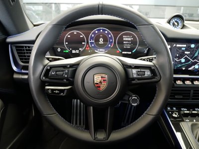 PORSCHE 911 - 8