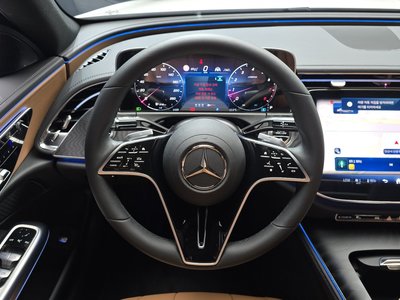 2025 Mercedes-BENZ E-CLASS — миниатюра 18