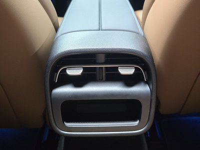 2025 Mercedes-BENZ E-CLASS — миниатюра 32
