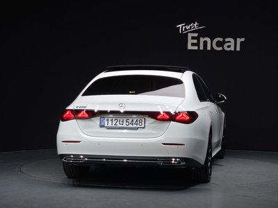 صورة 3 لـ 2025 Mercedes-BENZ E-CLASS