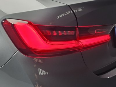 صورة 10 لـ 2026 BMW 3 SERIES