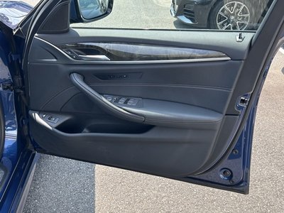 صورة مصغرة 47 لـ 2023 BMW 5 SERIES