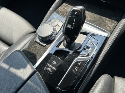 صورة مصغرة 35 لـ 2023 BMW 5 SERIES