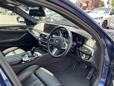 صورة مصغرة 20 لـ 2023 BMW 5 SERIES