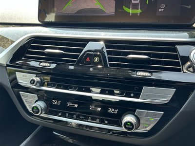 صورة مصغرة 34 لـ 2023 BMW 5 SERIES