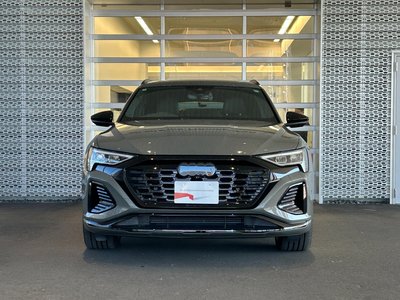 AUDI Q8 E-TRON - 2