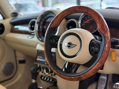 2012 MINI COOPER photo 2