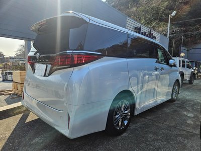 TOYOTA ALPHARD - 4