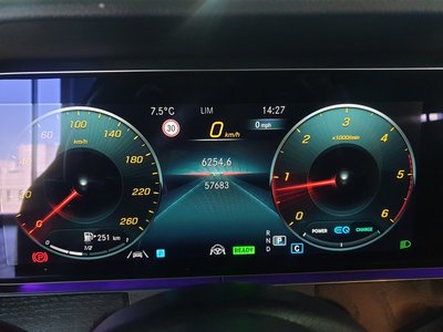 MERCEDES-BENZ CLS - 9