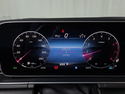 MERCEDES-BENZ GLE - 8