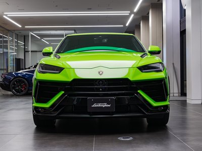 LAMBORGHINI URUS - 5
