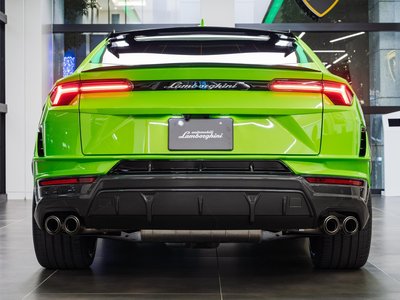 LAMBORGHINI URUS - 10