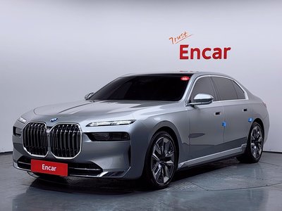 BMW I7 - 1