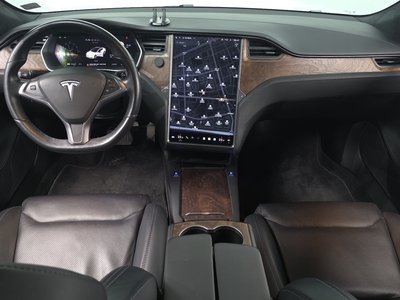 TESLA MODEL S - 5