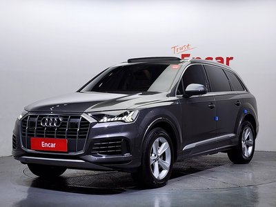 AUDI Q7 - 1