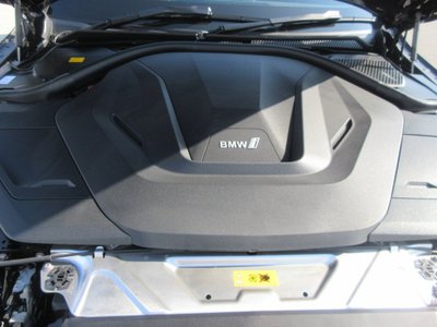 2025 BMW I4 — миниатюра 38