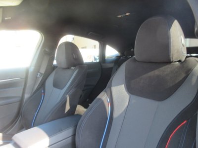 2025 BMW I4 — миниатюра 28