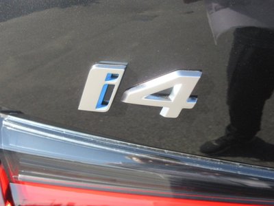 2025 BMW I4 — миниатюра 16