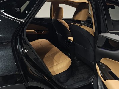 2025 Lexus NX thumbnail 18