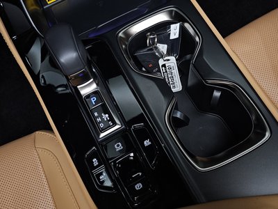 2025 Lexus NX thumbnail 12