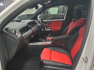 MERCEDES-BENZ GLB - 9