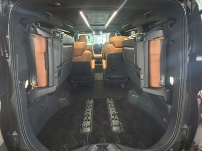 TOYOTA VELLFIRE - 10
