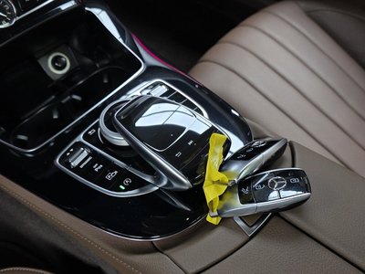 MERCEDES-BENZ E-CLASS - 9