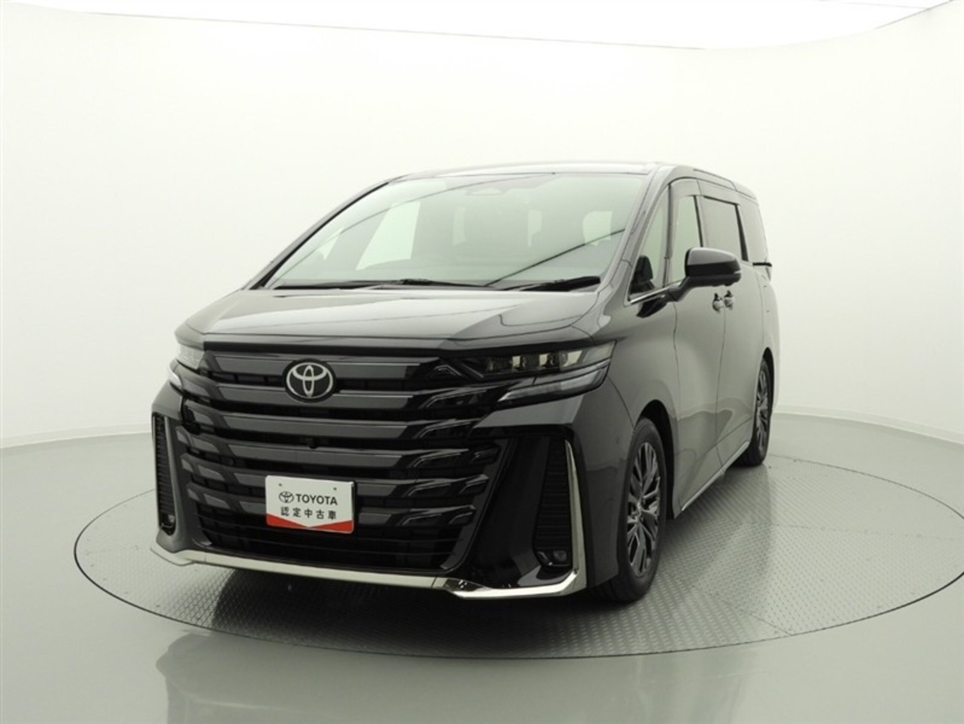 TOYOTA VELLFIRE - View 1