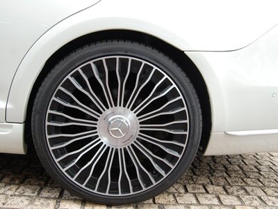 MERCEDES-BENZ S-CLASS - 9