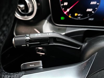 MERCEDES-BENZ C-CLASS - 9