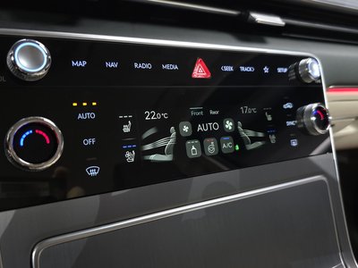 صورة مصغرة 16 لـ 2023 Genesis GV80