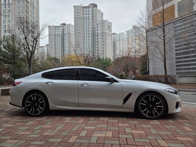 BMW 8 SERIES - 8