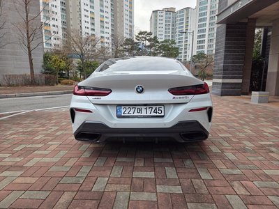 BMW 8 SERIES - 6