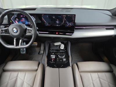 2023 BMW 5 SERIES — фото 5