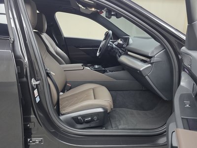 2023 BMW 5 SERIES thumbnail 16