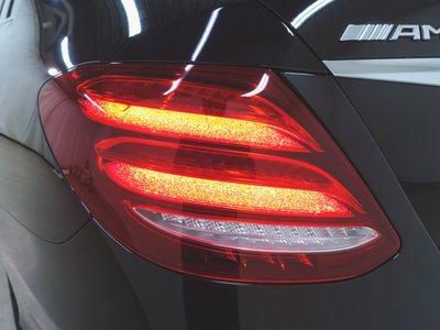 MERCEDES-BENZ E-CLASS AMG - 5