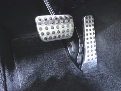 MERCEDES-BENZ E-CLASS AMG - 9