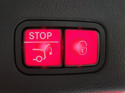 MERCEDES-BENZ GLC - 9