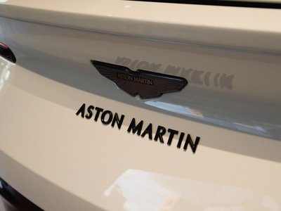 ASTON MARTIN DB11 - 9