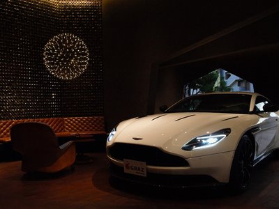 ASTON MARTIN DB11 - 4