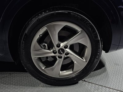صورة 8 لـ 2024 Genesis GV70
